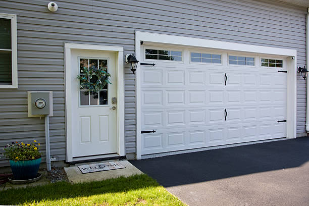 24/7 Emergency Garage Door Panel Replacement experts in Harrison, AR